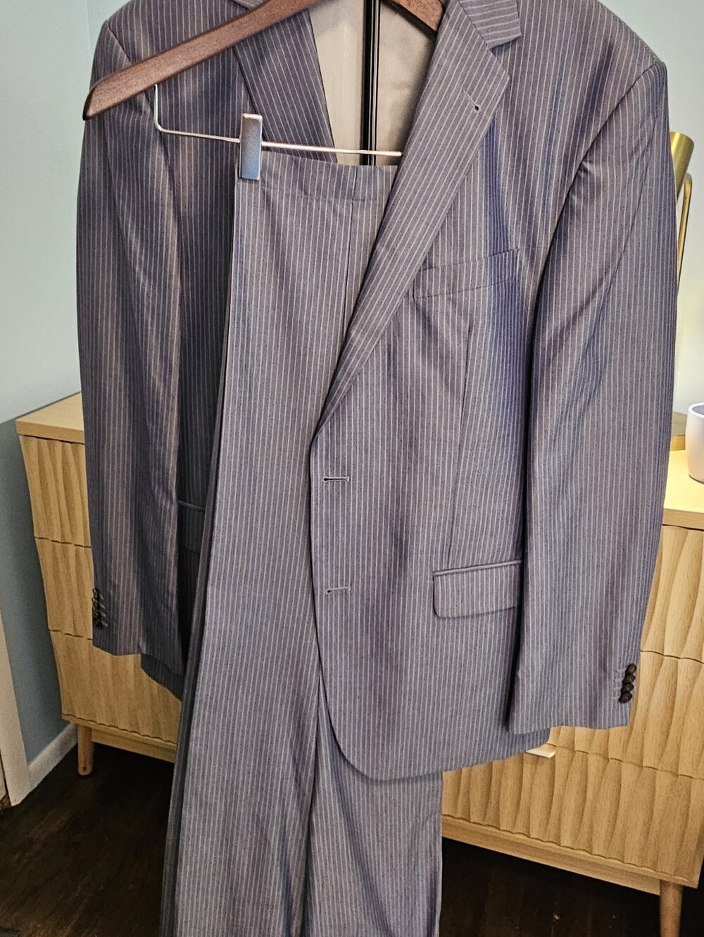 Louis Féraud Men's Single Breasted Suit From Europe